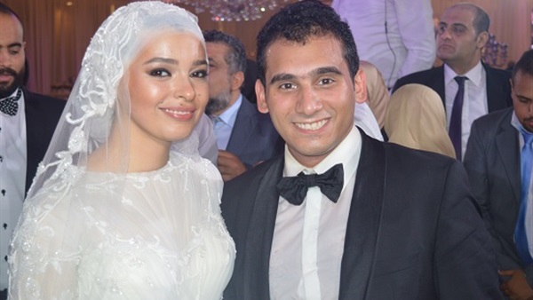 نجل رجل الأعمال «فتحى عتمان» يخطف قلب «رانيا» فى ليلة صاخبة نجل رجل الأعمال «فتحى عتمان» يخطف قلب «رانيا» فى ليلة صاخبة