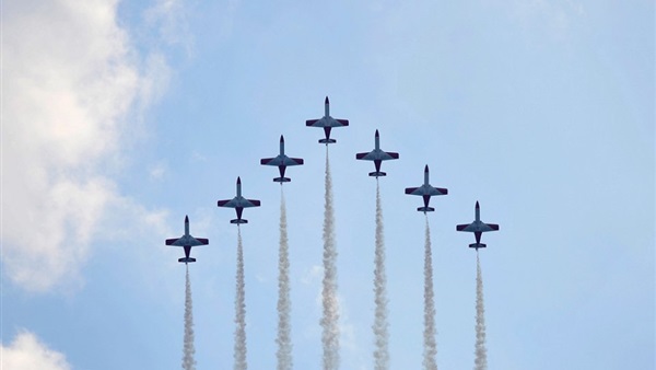100 طائرة من 9 دول تشارك في معرض للطيران في رومانيا