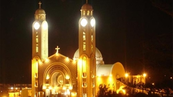 «الكنيسة» تنتهي من قانون الكنائس مع وزير الشؤون القانونية 