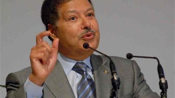 شكري: مكانة الدكتور زويل العلمية لم تثنه يوما عن الانشغال بوطنه شكري: مكانة الدكتور زويل العلمية لم تثنه يوما عن الانشغال بوطنه