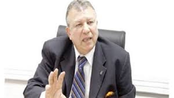 «حماية المستهلك» يعلن الحرب على الاعلانات المضللة.. الجهاز يحيل الممثلين القانونيين لـ16 قناة فضائية إلى النيابة العامة.. يوجه تهم الترويج للدجالين.. ويطالب وسائل الإعلام بالتصدى لهذه الظاهرة