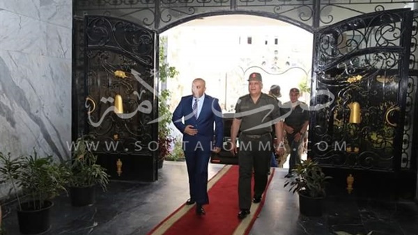 بالصور.. محافظ المنوفية يستقبل رؤساء الافرع الرئيسية بالقوات المسلحة بالصور.. محافظ المنوفية يستقبل رؤساء الافرع الرئيسية بالقوات المسلحة