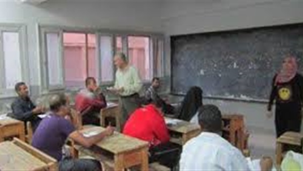 أربعة فصول جديدة لمحو الأمية بثقافة الأقصر أربعة فصول جديدة لمحو الأمية بثقافة الأقصر
