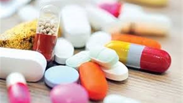 طبيب فرنسي يحذر من كثرة استخدام المضادات الحيوية طبيب فرنسي يحذر من كثرة استخدام المضادات الحيوية