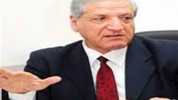 «الفقي» يكشف حقيقة تعويم الجنيه «الفقي» يكشف حقيقة تعويم الجنيه