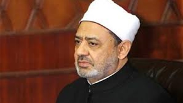 شيخ الأزهر يطمئن هاتفيا على المفتى السابق بعد محاولة اغتياله شيخ الأزهر يطمئن هاتفيا على المفتى السابق بعد محاولة اغتياله