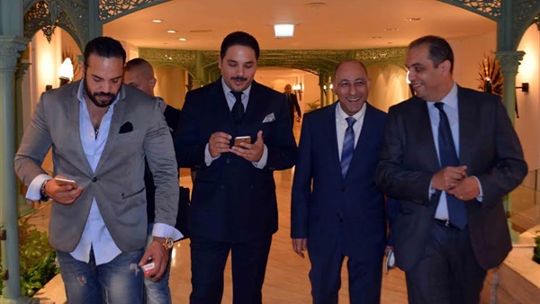 بالصور.. رامى عياش يشعل أجواء الإسكندرية فى إحدى حفلات الزفاف بالصور.. رامى عياش يشعل أجواء الإسكندرية فى إحدى حفلات الزفاف
