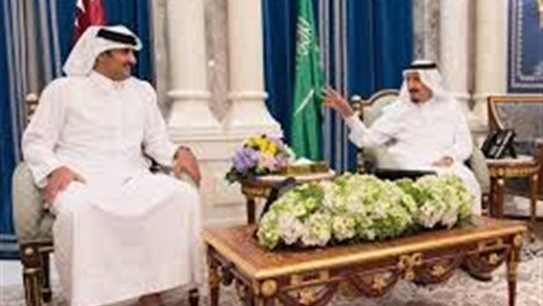 خادم الحرمين الشريفين يستقبل أمير دولة قطر