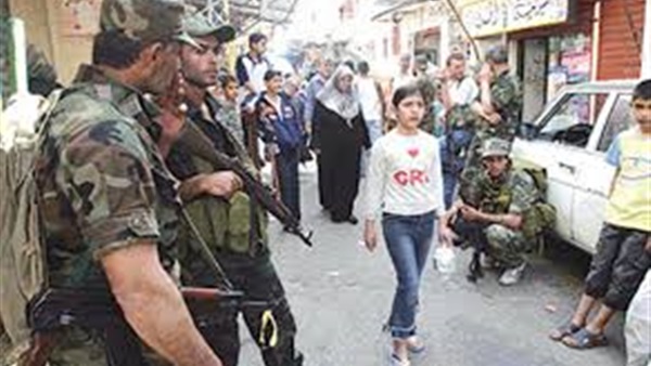 إجراءات أمنية لبنانية فلسطينية في محيط مخيم عين الحلوة إجراءات أمنية لبنانية فلسطينية في محيط مخيم عين الحلوة