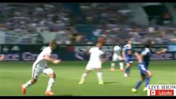 "مارك يانكو" يحرز الهدف الثالث لـ "بازل" في شباك "لوزيرن" "مارك يانكو" يحرز الهدف الثالث لـ "بازل" في شباك "لوزيرن"