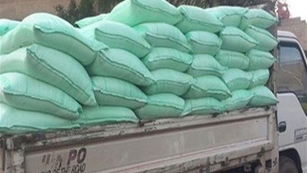 ضبط 90 طن دقيق مدعم قبل بيعه فى السوق السوداء بالقليوبية ضبط 90 طن دقيق مدعم قبل بيعه فى السوق السوداء بالقليوبية