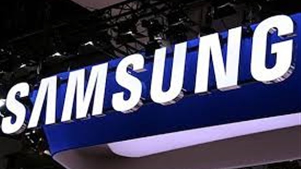 سامسونج تطلق جالاكسي إس8 بشاشة منحنية فقط سامسونج تطلق جالاكسي إس8 بشاشة منحنية فقط