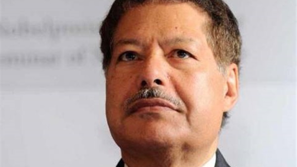 «دعم الوطن» تكرم أحمد زويل وعمر سليمان بمؤتمرها الأول.. السبت المقبل «دعم الوطن» تكرم أحمد زويل وعمر سليمان بمؤتمرها الأول.. السبت المقبل