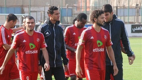 "عبدالصادق" يكشف عن مفاجآة لـ «متعب وغالى» "عبدالصادق" يكشف عن مفاجآة لـ «متعب وغالى»