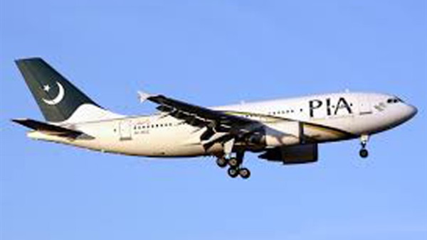 طائرة باكستانية تنجو من الهلاك بأعجوبة