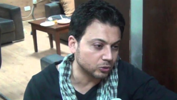 عمرو رمزى وأحمد وفيق يصلان عزاء أسامة نور الدين بالمنصورة عمرو رمزى وأحمد وفيق يصلان عزاء أسامة نور الدين بالمنصورة