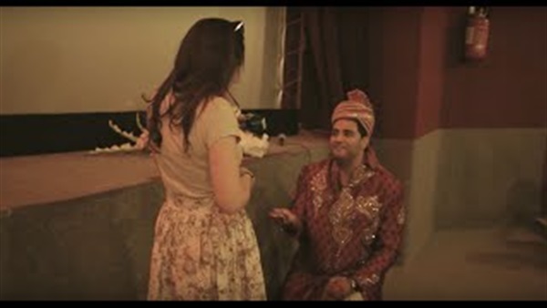 بالفيديو..تونسي يسرق الأضواء من “طرزان” بطلب يد حبيبته بطريقة طريفة