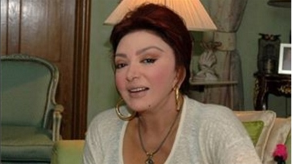 مديحة يسري تجبر نبيلة عبيد على قطع اجازتها لفرنسا مديحة يسري تجبر نبيلة عبيد على قطع اجازتها لفرنسا
