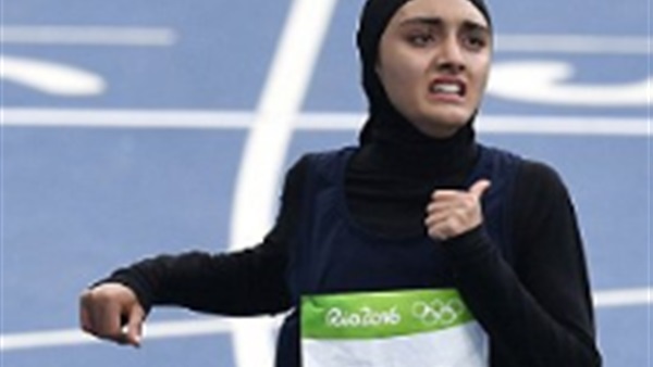 بالصور.. أول سعودية تشارك في أوليمبياد «ريو 2016» تثير الجدل بالصور.. أول سعودية تشارك في أوليمبياد «ريو 2016» تثير الجدل