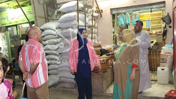 سولاف درويش تزور أبو سنة لحل أزمة غرق القرية بمياه الصرف سولاف درويش تزور أبو سنة لحل أزمة غرق القرية بمياه الصرف