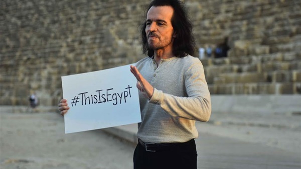 «ياني» في زيارة خاصة إلى المتحف المصري بالتحرير «ياني» في زيارة خاصة إلى المتحف المصري بالتحرير