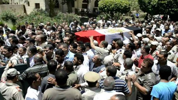 وزير الداخلية يتقدّم جنازة شهيد العريش النقيب محمد رشدي