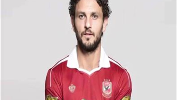 الألتراس يسب حسام غالي وعمرو جمال