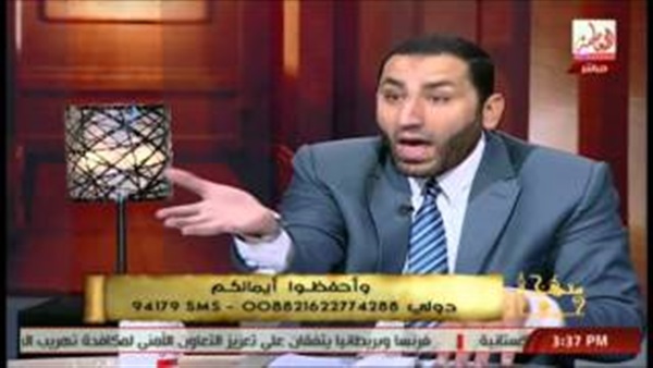 بالفيديو..«أزهري» لـ«الملحدين»: "هاتولي بعوضة زي اللي ربنا خلقها وأنا هكفر"