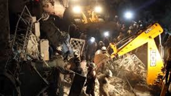 مقتل 17 في غارات جوية على مدينة إدلب السورية