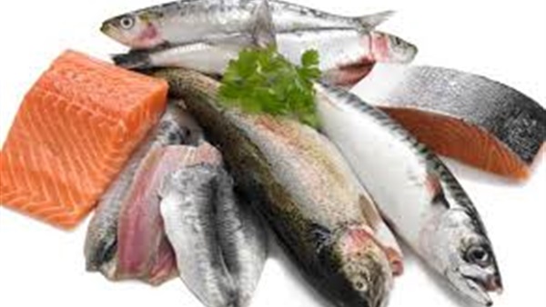 دراسة: تناول الأسماك الزيتية يمكن أن يخفض خطر الإصابة بمرض السكر وضعف الإبصار