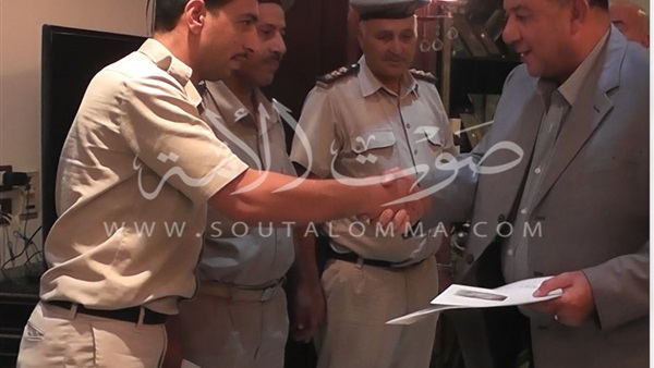 بالصور.. مدير أمن القليوبية يكرم ضباط الطرق والمنافذ بالصور.. مدير أمن القليوبية يكرم ضباط الطرق والمنافذ