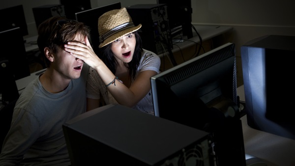 دراسة: مشاهدة الزوجة الأفلام الإباحية تجعلها مستعدة لطلب الطلاق