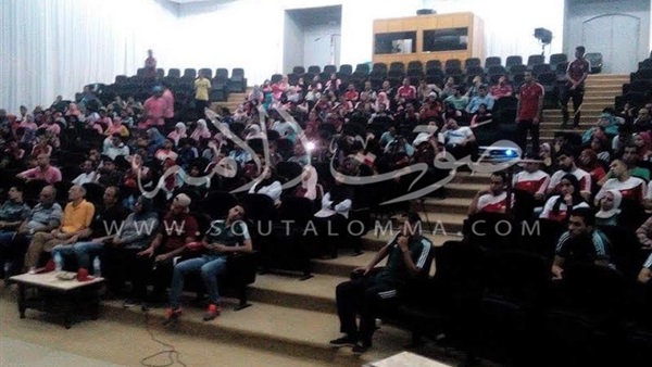 بالصور.. «الأزهري» يحاضر في ندوات إعداد القادة بجامعة القناة