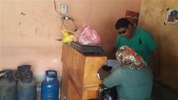 بالصور.. حملة تموينية تُحرر عددا من المخالفات فى كفر الشيخ بالصور.. حملة تموينية تُحرر عددا من المخالفات فى كفر الشيخ