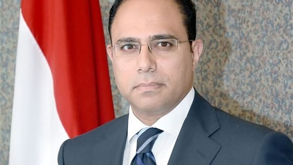 الخارجية: سفارة مصر بروما تتابع موقف الطفل المصري المهاجر وأسرته الخارجية: سفارة مصر بروما تتابع موقف الطفل المصري المهاجر وأسرته