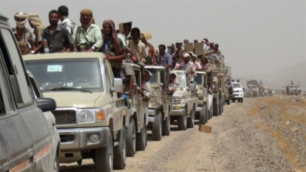 الجيش اليمني بدعم قوات التحالف العربي تحرر جبل المداوير بنهم