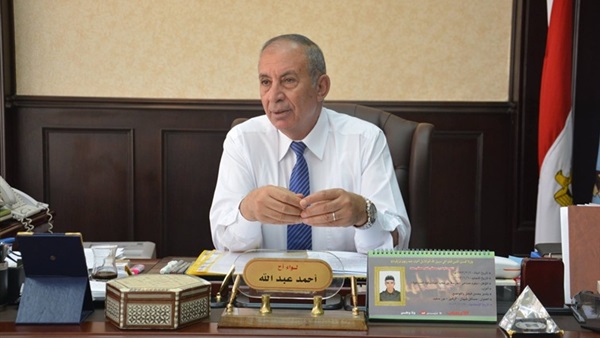 محافظ البحر الأحمر يلتقي وزير التعليم قبل افتتاح مشروعات بشلاتين