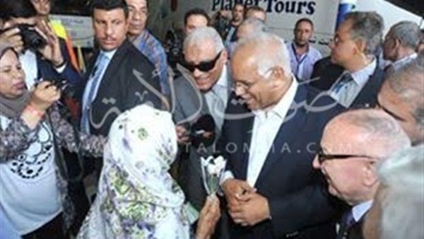 بالصور.. وزيرا النقل المصرى والأردنى يودعان حجاج البر بميناء نويبع