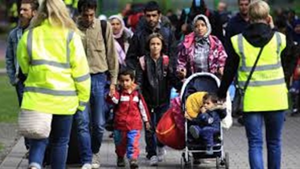 توقعات بوصول 400 ألف لاجئ إلى ألمانيا