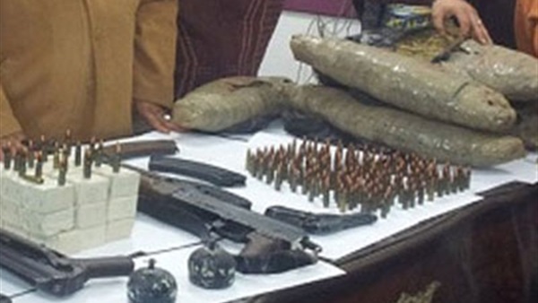 بالفيديو..وصلة رقص ساخنة لـ«بوسي» مع أبلة «فاهيتا» بالفيديو..وصلة رقص ساخنة لـ«بوسي» مع أبلة «فاهيتا»