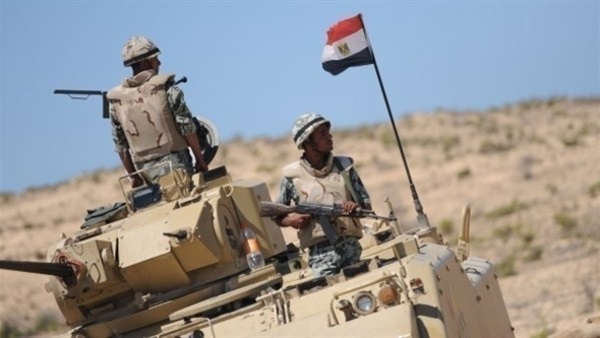 الجيش يدمر 5 عربات أثناء اختراقها خط الحدود الدولية الغربية الجيش يدمر 5 عربات أثناء اختراقها خط الحدود الدولية الغربية