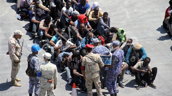 بالصور.. القوات البحرية تحبط تهريب طن حشيش في «أبوقير» بالصور.. القوات البحرية تحبط تهريب طن حشيش في «أبوقير»