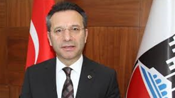والي مدينة ديار بكر التركية ينفي تأثير رحلات المطار بالهجوم الصاروخي والي مدينة ديار بكر التركية ينفي تأثير رحلات المطار بالهجوم الصاروخي