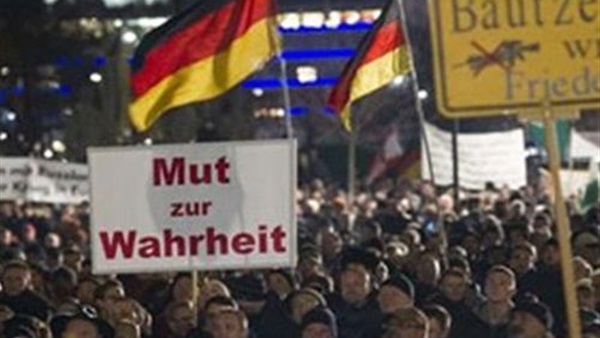 معادون للإسلام ينظمون مظاهرة في برلين ضد الهجرة