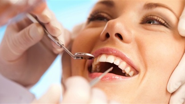 البنج عن طريق الرش آمن وفعال في علاج الأسنان 
