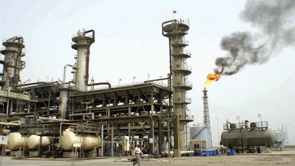 تراجع أسعار النفط نتيجة زيادة إنتاج العراق