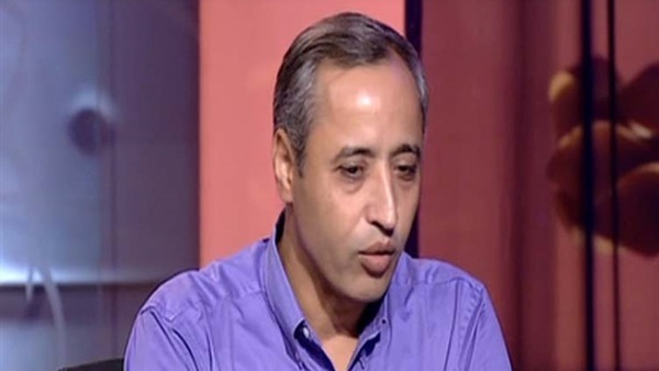 «عبد الناصر» عن إلغاء امتحانات «نصف العام»: الوزارة توهم المواطنين بالتجديد «عبد الناصر» عن إلغاء امتحانات «نصف العام»: الوزارة توهم المواطنين بالتجديد