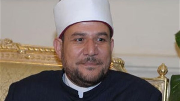 وزير الأوقاف يهدى مكتبة إسلامية متميزة للمركز الثقافي المصري بالمغرب وزير الأوقاف يهدى مكتبة إسلامية متميزة للمركز الثقافي المصري بالمغرب
