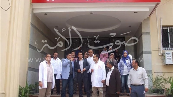 وكيل الصحة يتابع تجهيزات مركز حروق ههيا لإفتتاحه