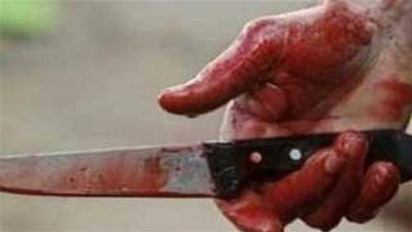 مريض نفسى يذبح والده فى الزاوية الحمراء